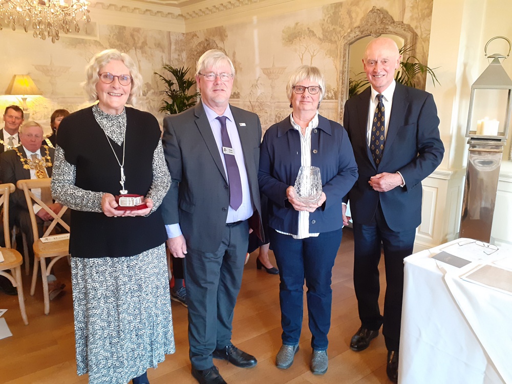 Lancashire Best Kept Village Competition 2024 - Grindleton is awarded 'Best Kept Large Village at the Awards Ceremony. Presented by Phil Orme from Lancashire Association of Local Councils Lancashire Best Kept Village Competition 2024 - Grindleton is awarded 'Best Kept Large Village at the Awards Ceremony. Presented by Phil Orm from Lancashire Association of Local Councils